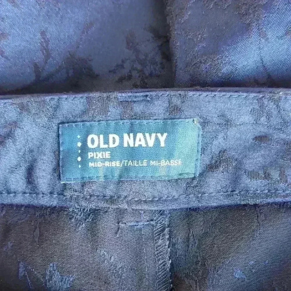 Old Navy Floral Patterned Navy Pants - Picture 4 of 7